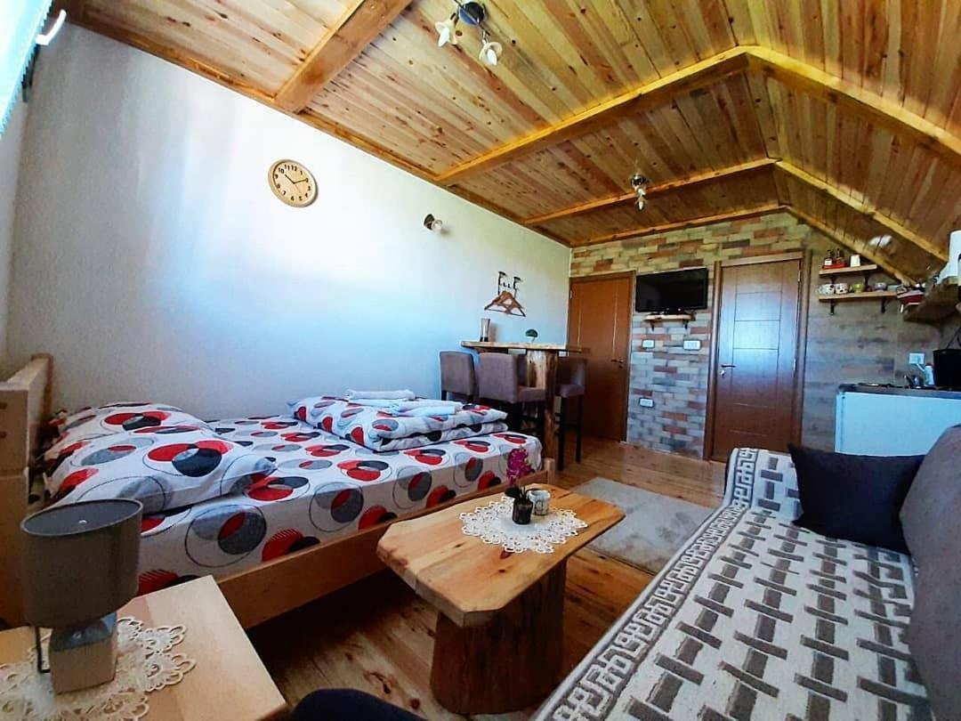 זבליאק Durmitorski Konaci Apartments מראה חיצוני תמונה